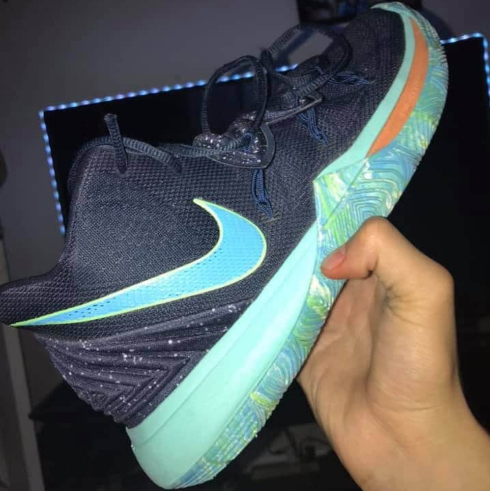 Hoop shoes